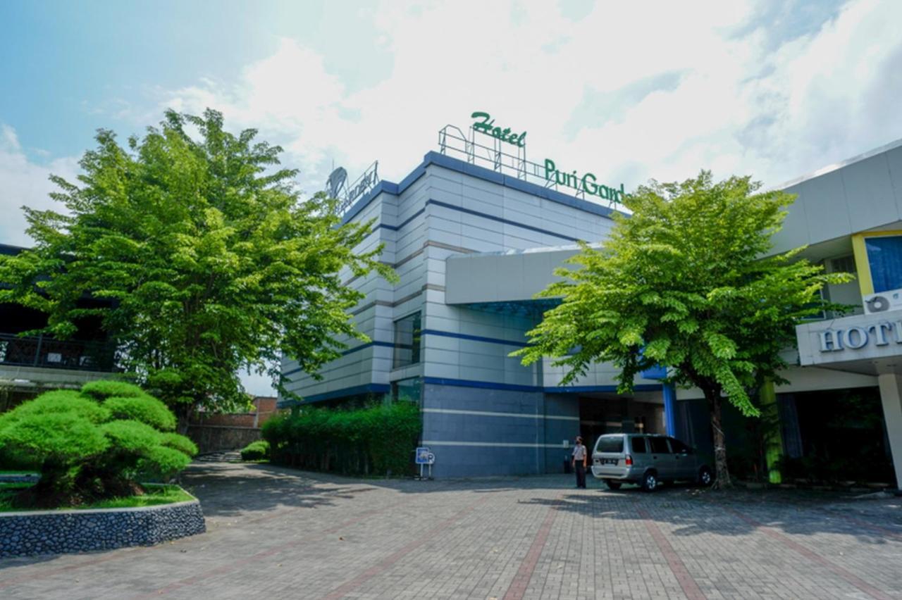 Hotel New Puri Garden Bandara Semarang Exteriör bild