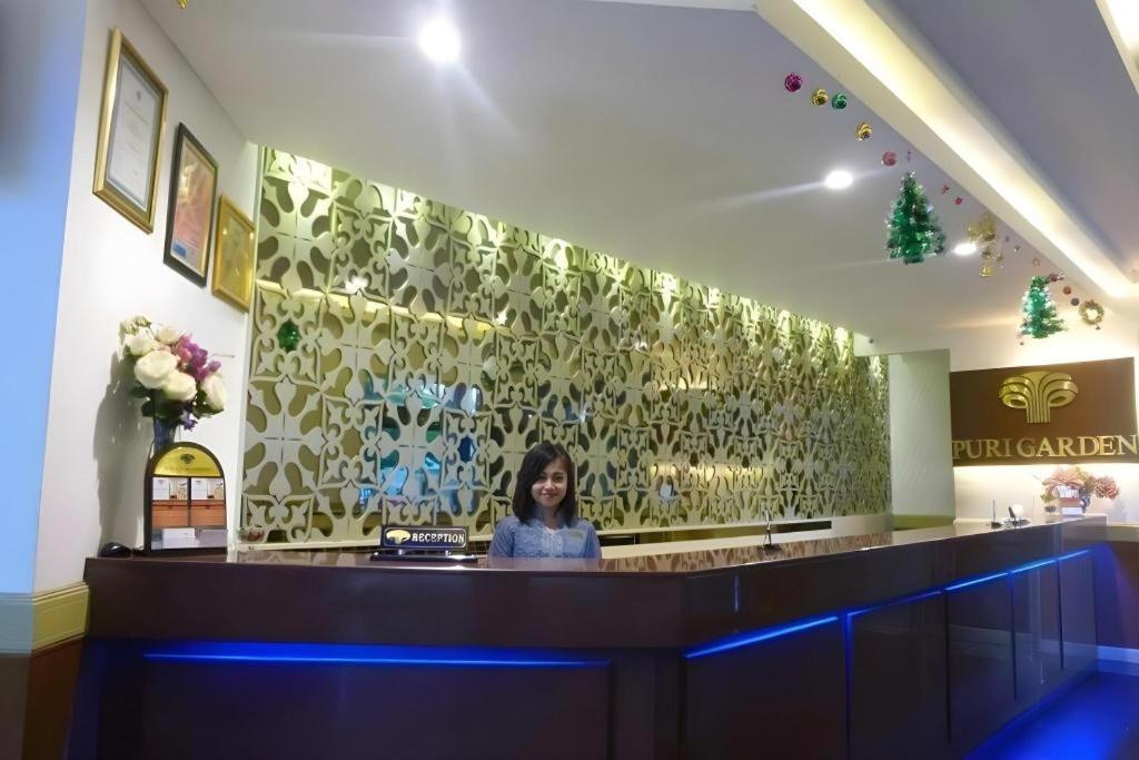 Hotel New Puri Garden Bandara Semarang Exteriör bild